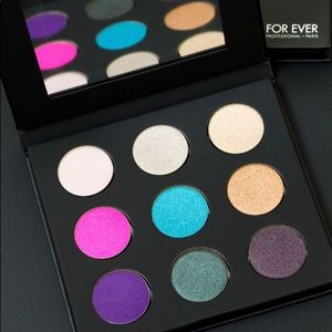 ✨HOST PICK ✨Makeup Forever 9 Artist Shadow Palette